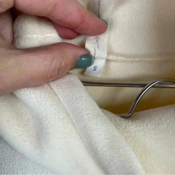 NAP Loungewear Ivory Fleece Oversized Sweatshirt Hoodie And Jogger Pants Set - Picture 8 of 13